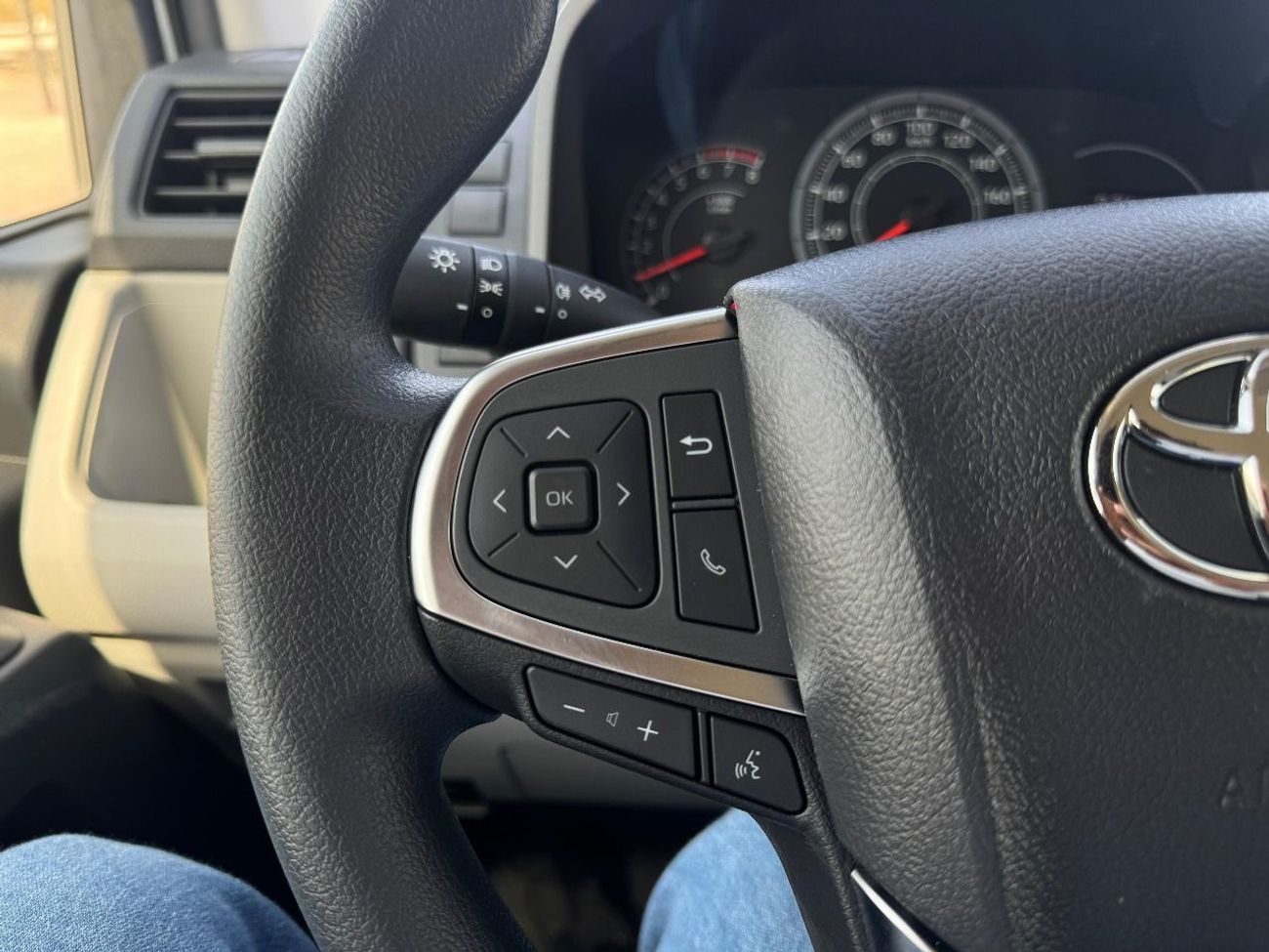 Toyota Hiace Hiace 3.5 MT petrol 2026