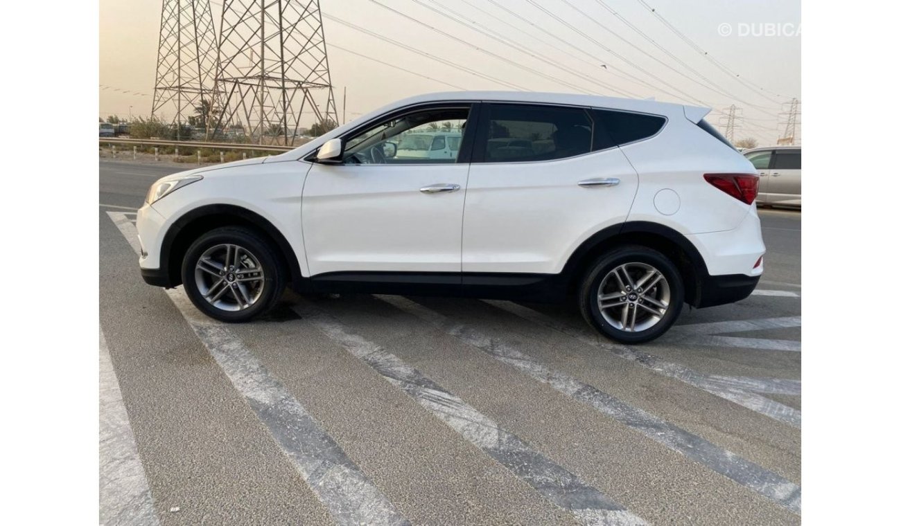 Hyundai Santa Fe 2017 HYUNDAI SANTAFE SPORT AWD / MI OPTION