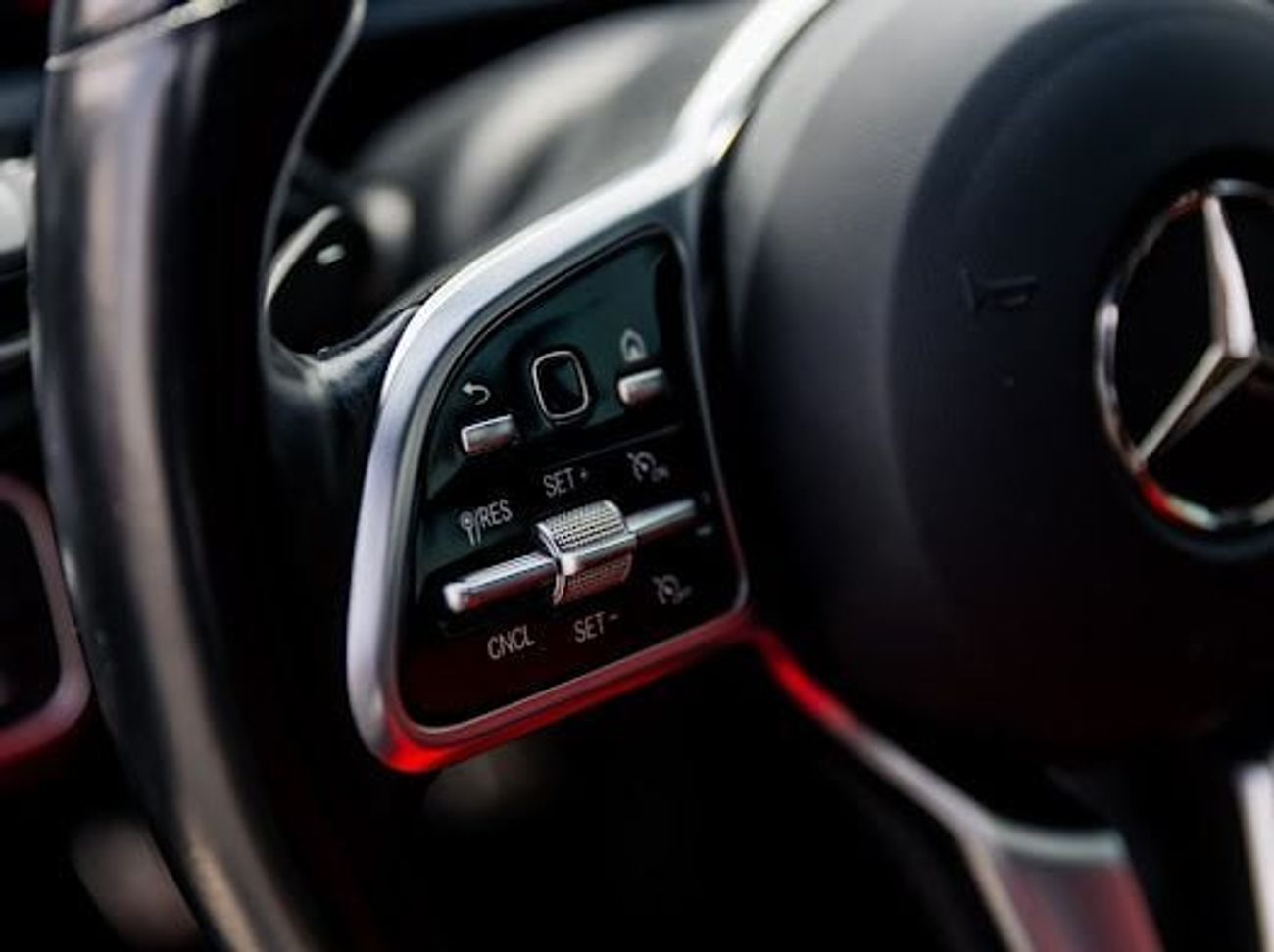 مرسيدس بنز 220