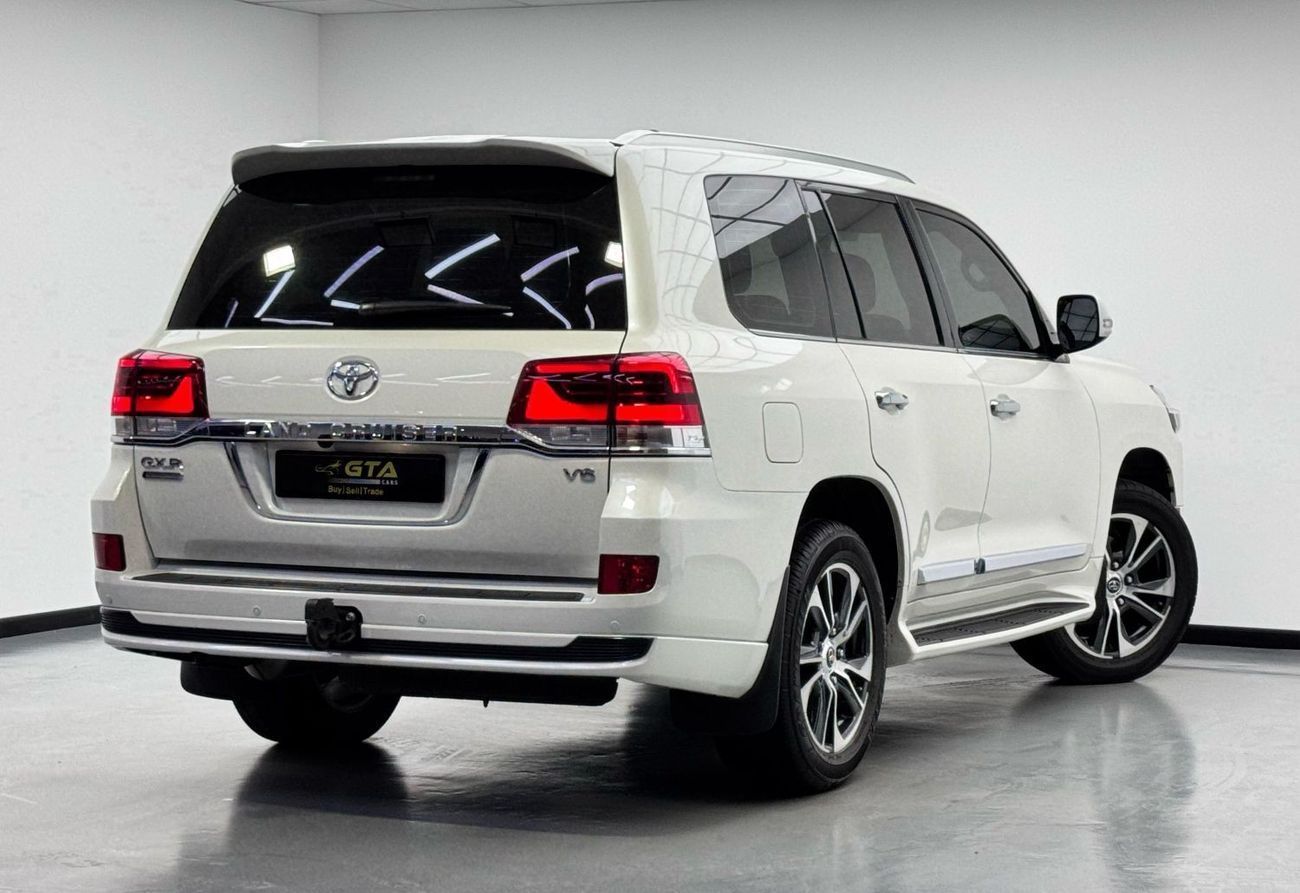 Toyota Land Cruiser GXR GT 4.0L 2020 Toyota Land Cruiser GXR Grand Touring, Warranty, Full Toyota Service History, 7 Sea