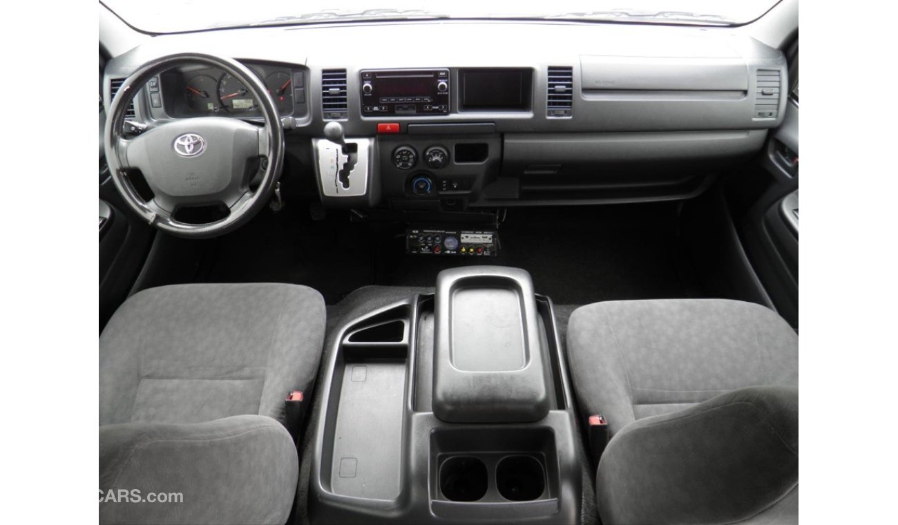 Toyota Hiace 2015 Luxury 10 seats automatic Ref#116