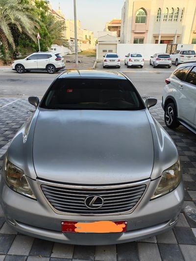 Lexus LS460 SWB