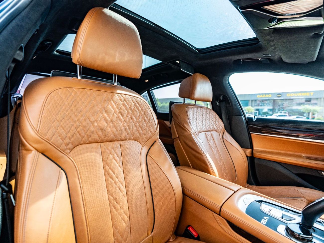 BMW M760Li xDrive 6.6L