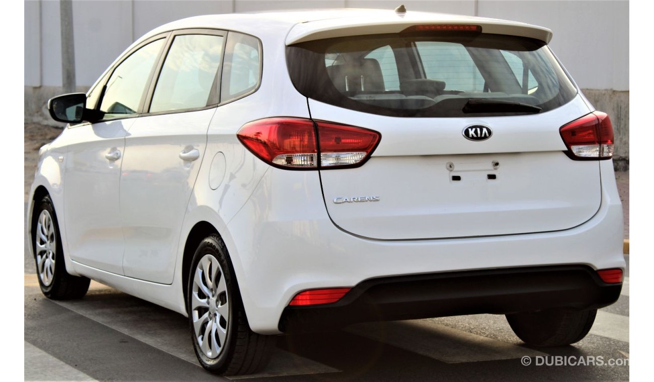 Kia Carens Kia Carens 2015 GCC white in excellent condition without accidents, very clean from nside and outsid