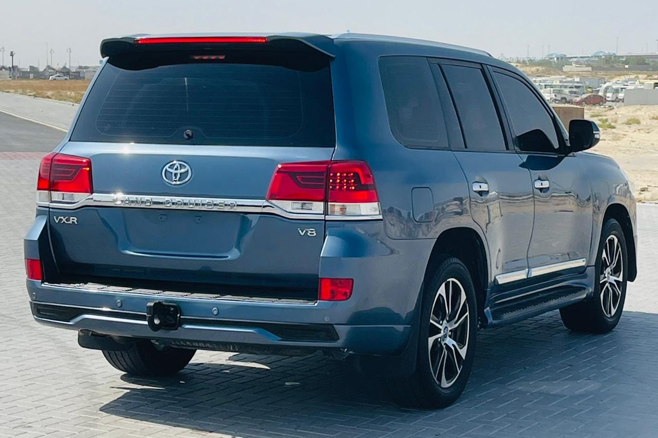 تويوتا لاند كروزر