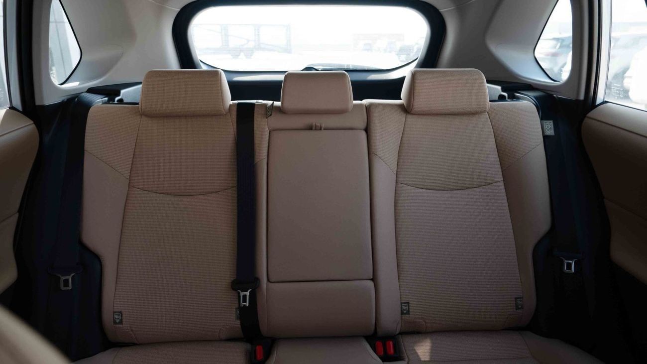 تويوتا راف ٤ 2025 Toyota RAV4 E 4X2 2.5 - Platinum White Pearl Inside Brown | Export Only