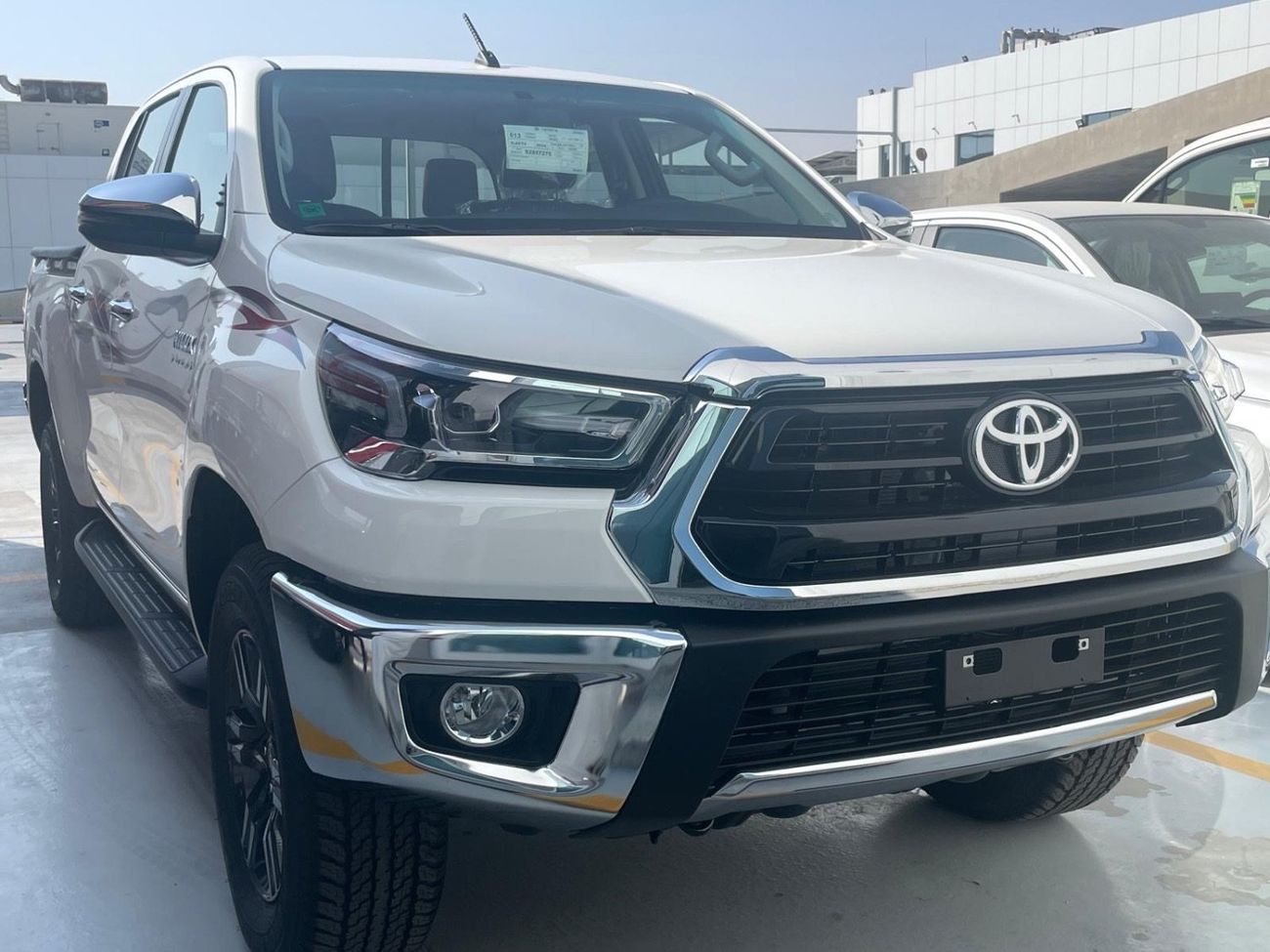 تويوتا هيلوكس 2026 Toyota Hilux 2.7L Petrol Double Cabin A/T