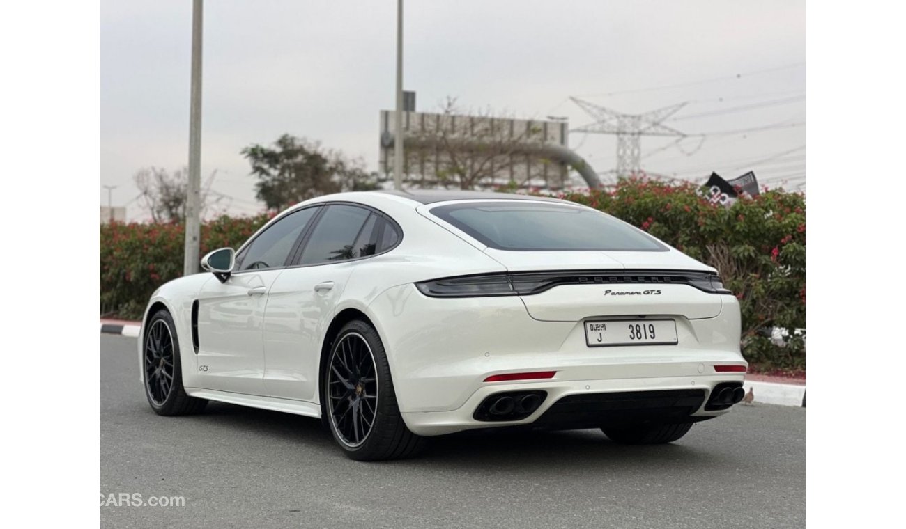 Porsche Panamera GTS