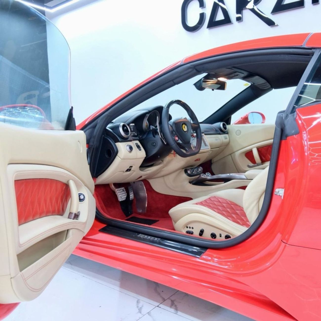 فيراري كاليفورنيا Std 4.3L (460 HP)