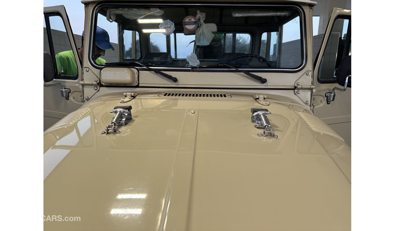 Toyota Land Cruiser Pick Up FJ45