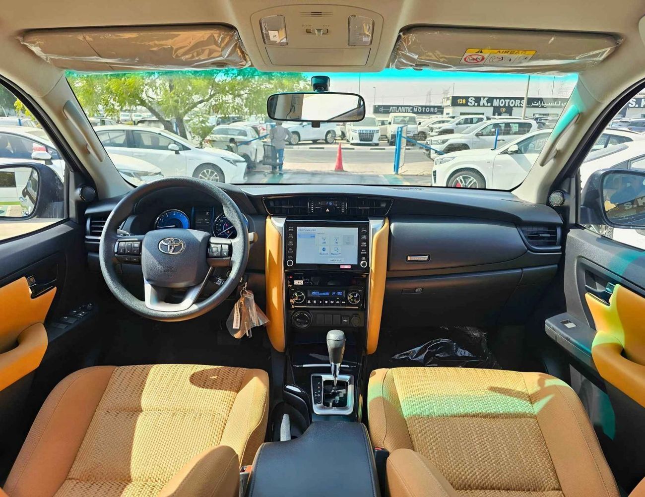 Toyota Fortuner SR5/AUTO AC/ ALLOY WHEELS/ ROOF RACK/ 2.7L PETROL V4 4WD/ (CODE # FPGO)