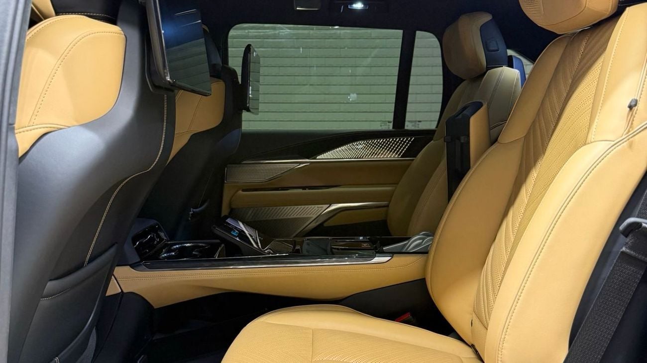 Cadillac Escalade IQ 1,000E4 | American Specs | All-Electric Luxury SUV