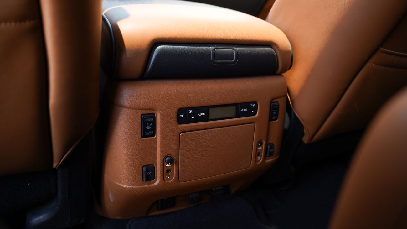 إنفينيتي QX80 Luxe Proactive 5.6L (400 HP)