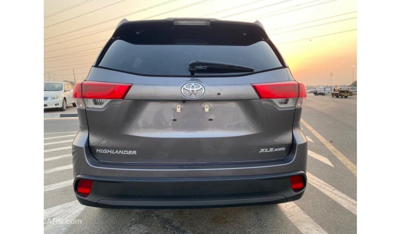 Toyota Highlander 2019 TOYOTA HIGHLANDER XLE AWD / FULL OPTION