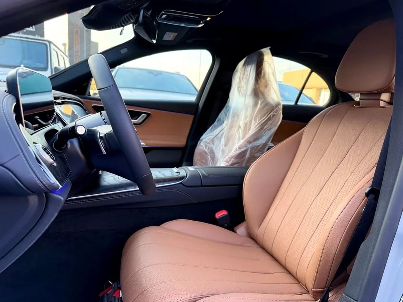 Mercedes Benz E200 MERCEDES E200 - MODEL - BRAND - INTERNATIONAL WARRANTY