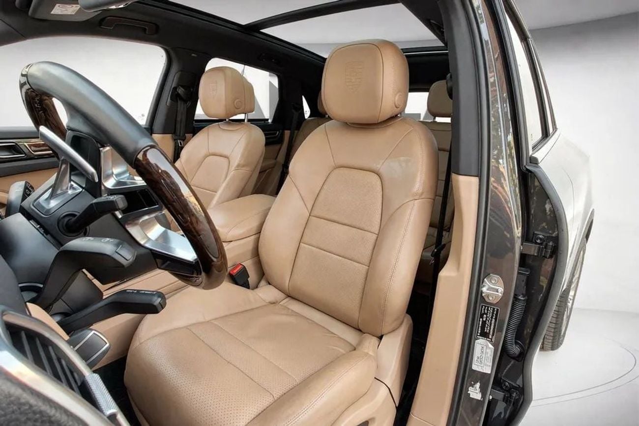 Porsche Cayenne STD Base AED 3,584 P.M l 0% Down Payment l Cayenne l 1 Year Warranty