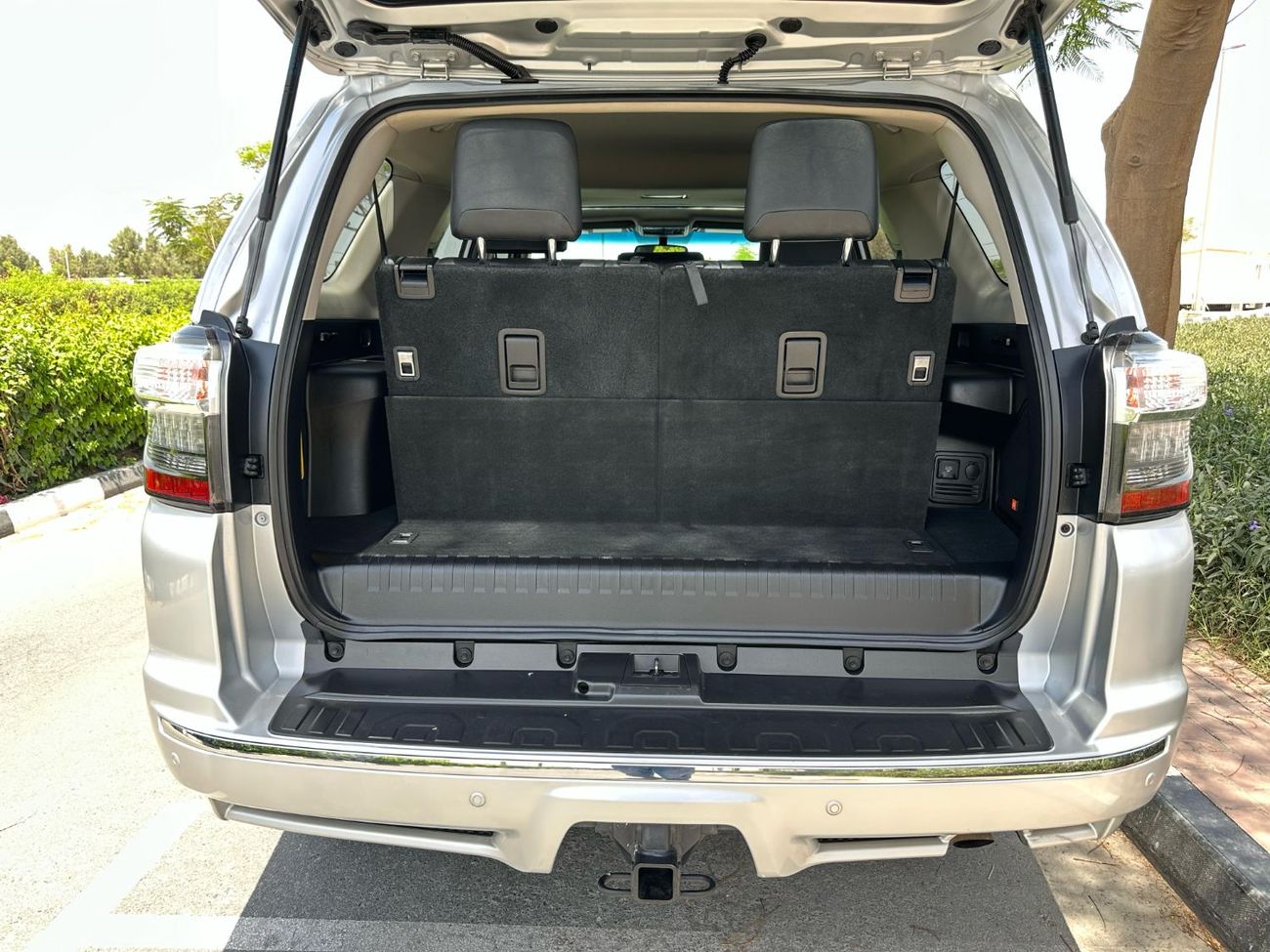 تويوتا Runner4 TOYOTA 4RUNNER LIMITED | FULL OPTION | 7 SEATS & 4X4 | UAE PASS