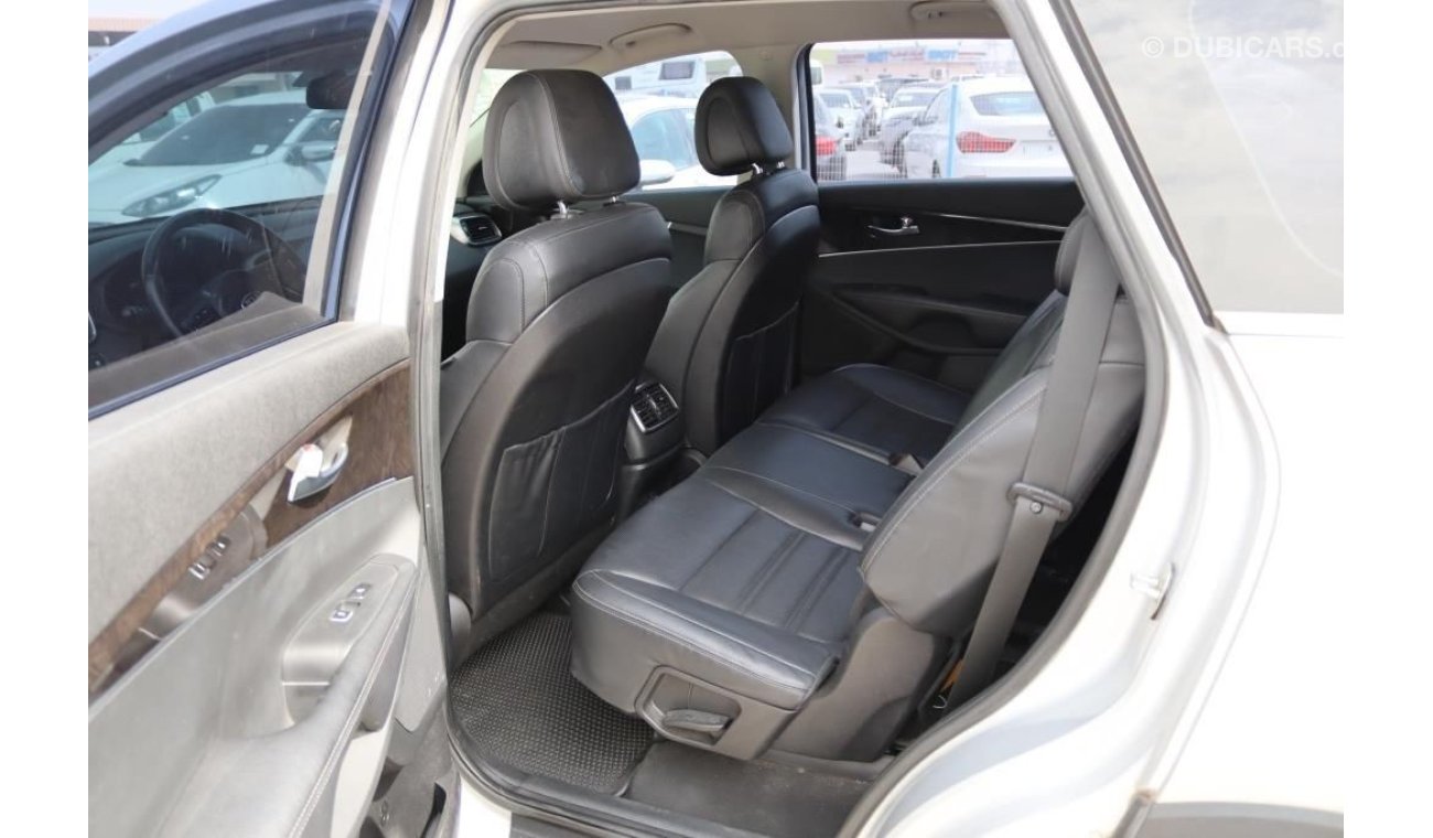 كيا سورينتو KIA SORENTO 4x4 DIESEL (07 SEATS)