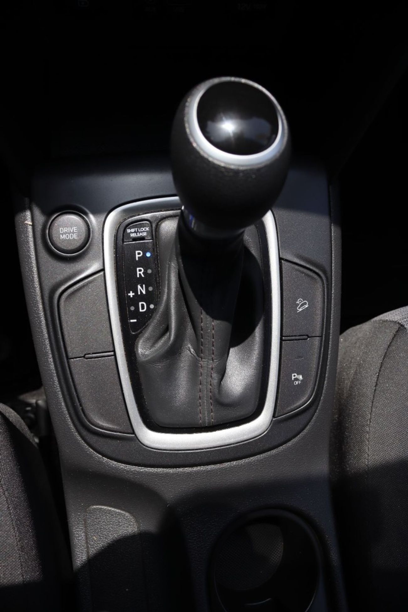 هيونداي كونا هيوانداى كونا 2020 خليجيه بدون حوادث بحاله ممتازه ممشى 40000 KM بمحرك سعته 2.0سى سى وبسعر 41000 درهم