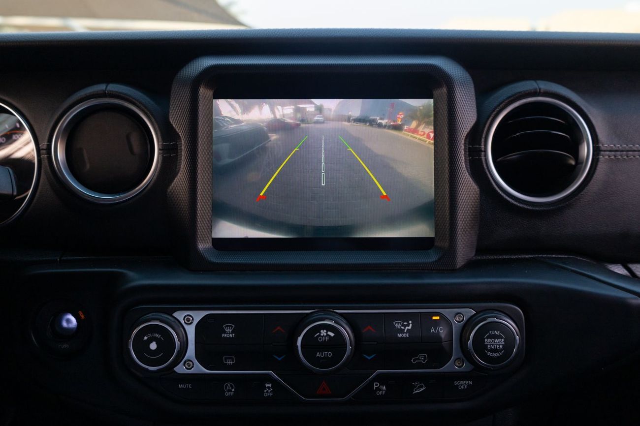 جيب رانجلر Sahara 3.6L A/T (5 Seater)