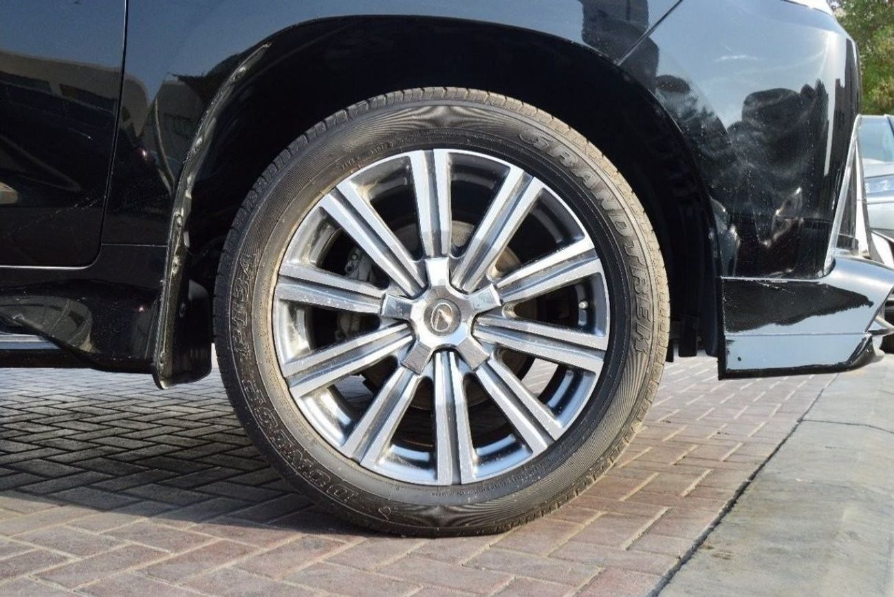 لكزس LX 570 Full option clean car