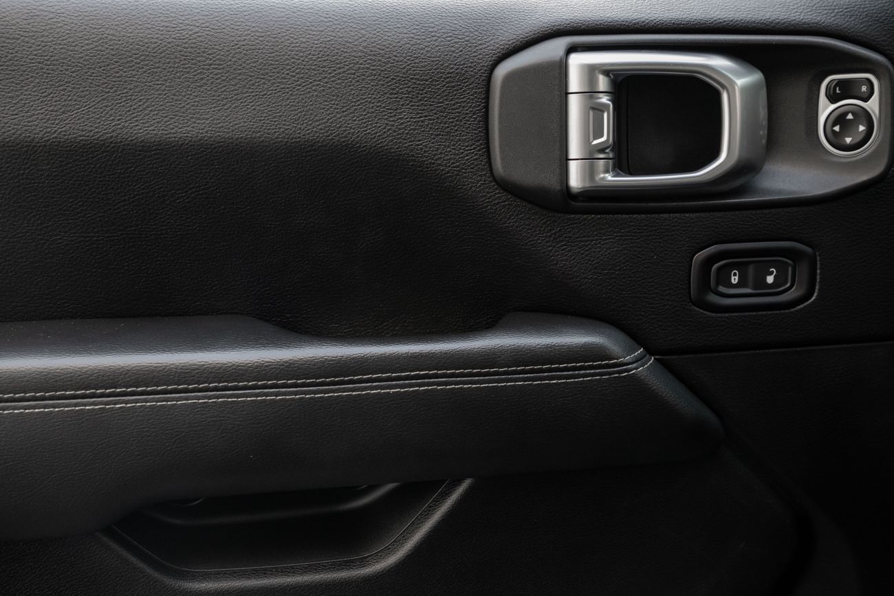 Jeep Wrangler Wrangler Unlimited Sahara | 2,546 P.M | 0% Downpayment | EXCELLENT CONDITION