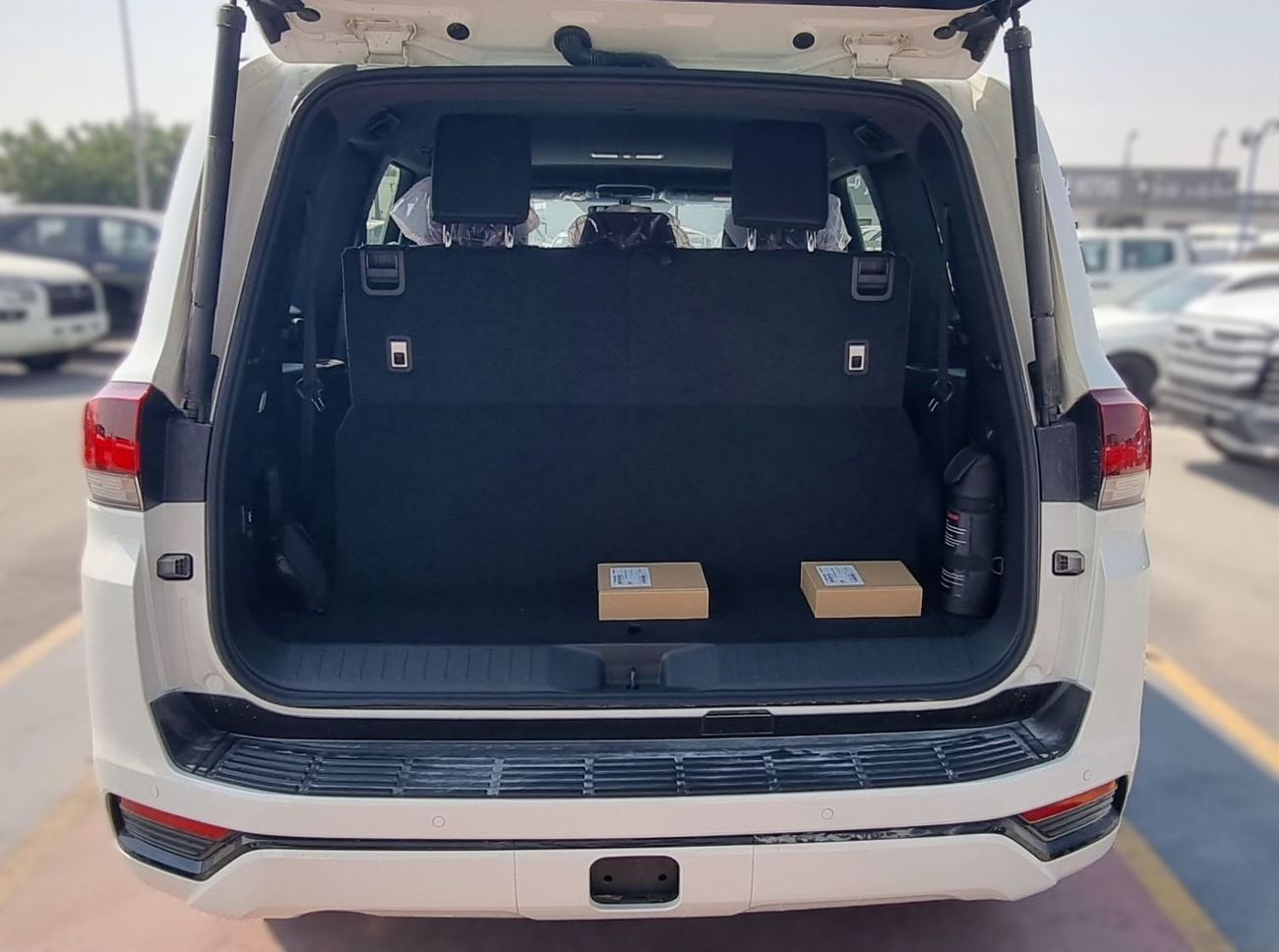 تويوتا لاند كروزر TOYOTA LAND CRUISER 3.3L DIESEL GXR TWIN TURBO MY2025