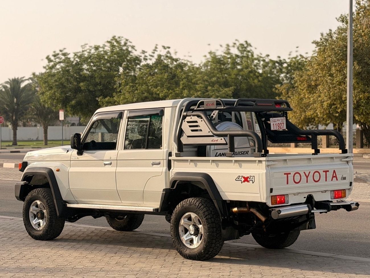 Toyota Land Cruiser GXL export from Australia