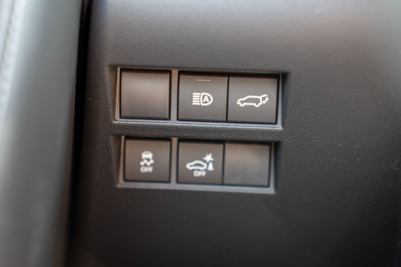 تويوتا لاند كروزر VXR 3.5L