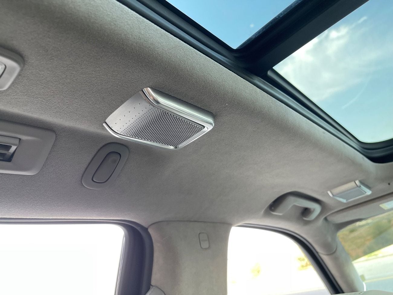 Cadillac Escalade Premium Luxury Platinum 6.2L 4WD MASSAGING SEATS / PREMIUM SOUND SYSTEM / HEAD UP DISPLAY / 360 CAME