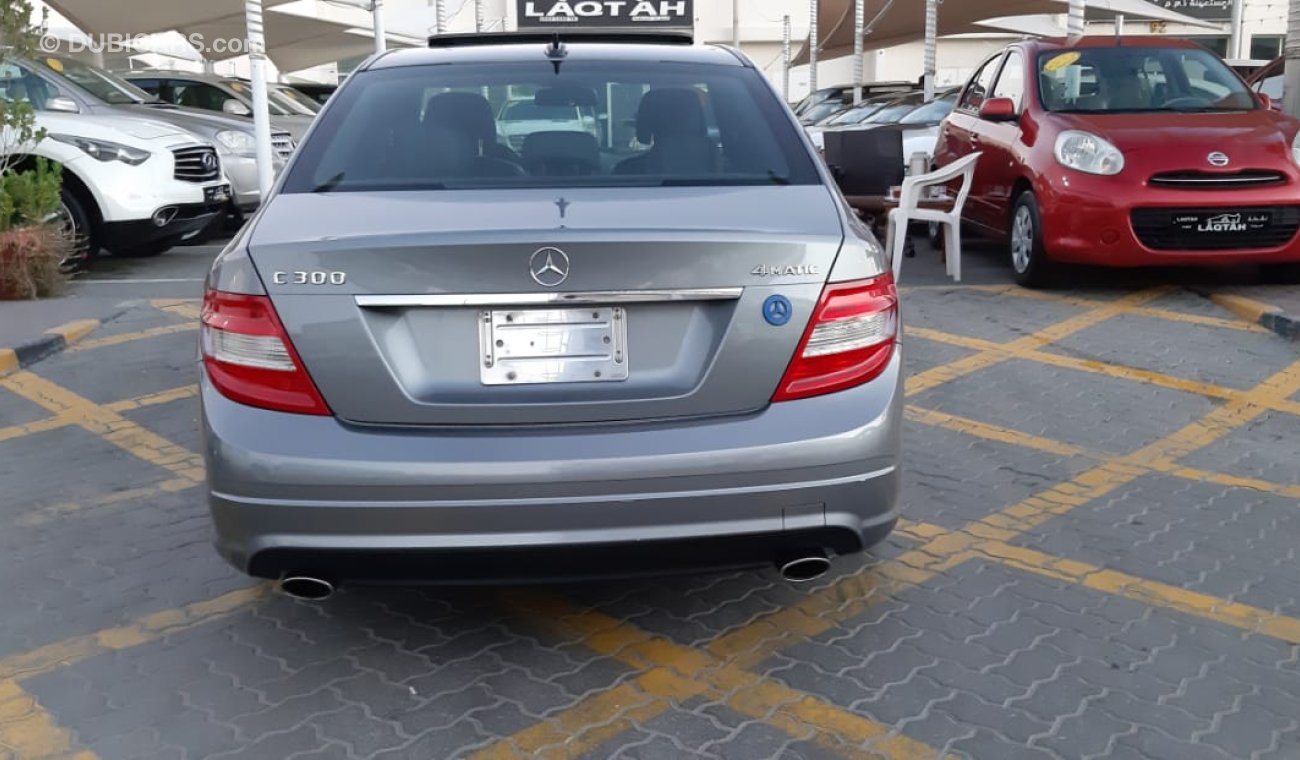 Mercedes-Benz C 300 Import number one - slot - leather - sensors - in excellent condition, you do not need any expenses