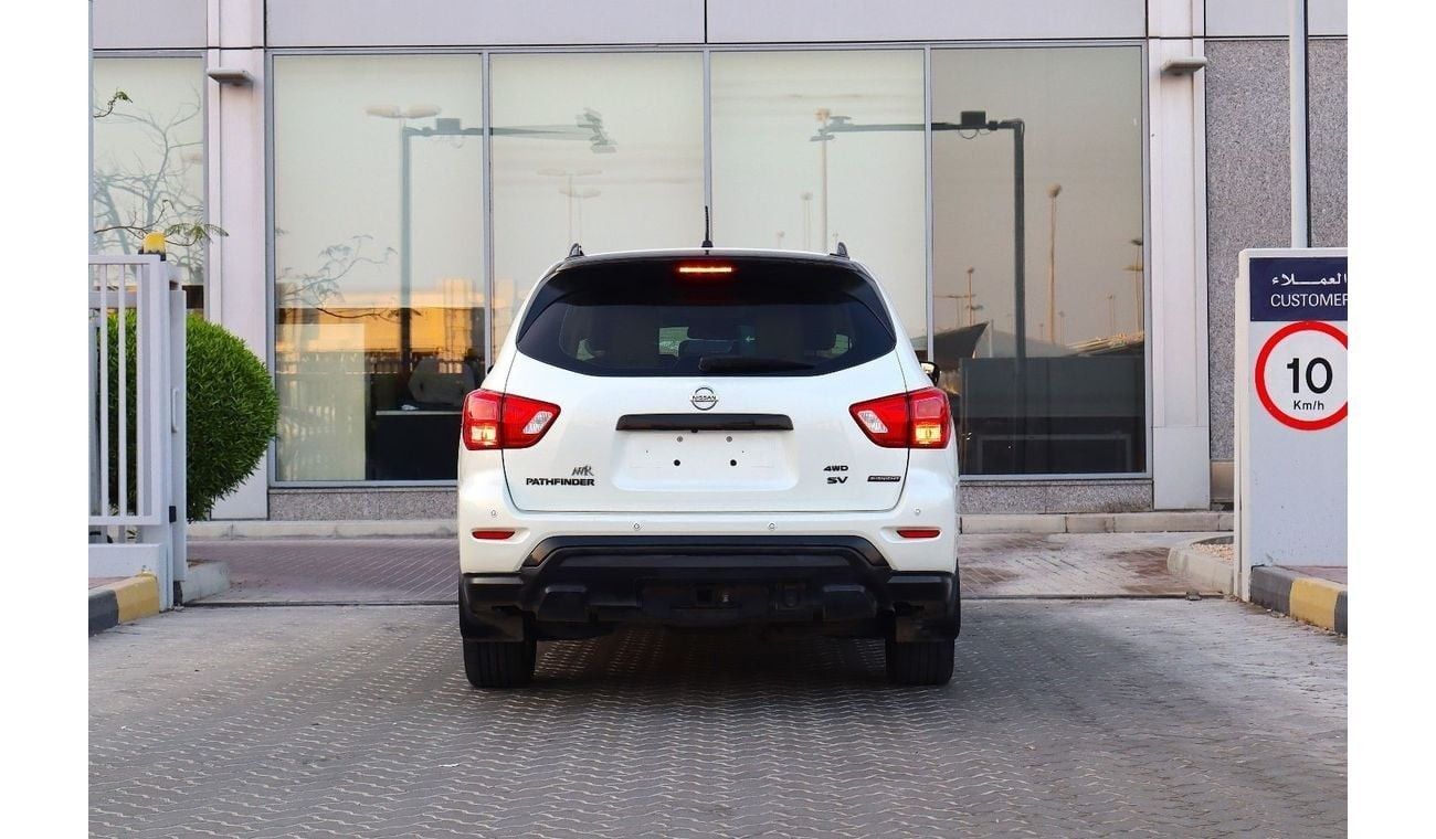 Nissan Pathfinder SV 3.5L (260 HP) 4WD