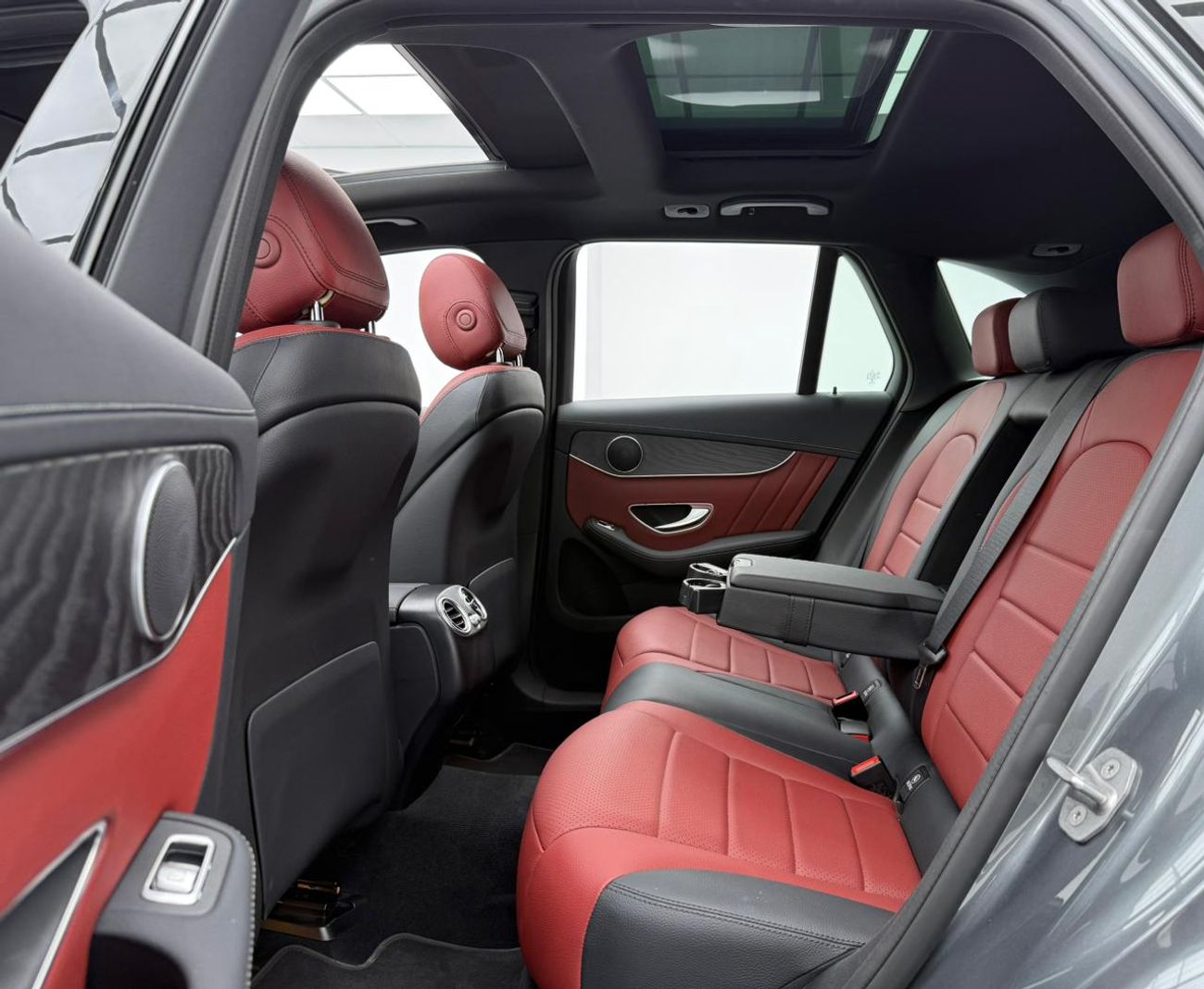 مرسيدس بنز GLC 200 Std 2.0L