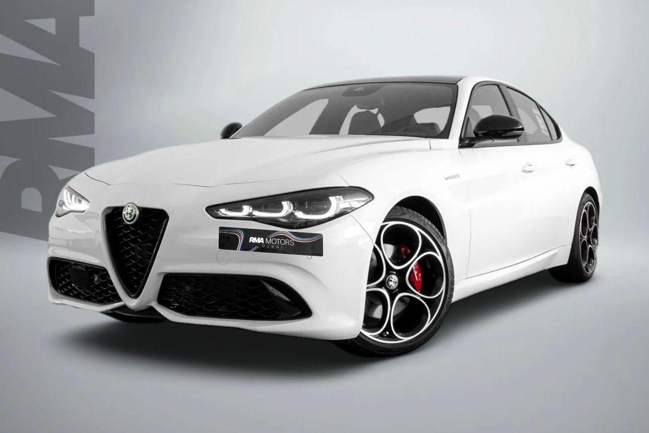 Alfa Romeo Giulia Q2 / 7 Year Alfa Romeo Warranty & 5 Year Service Contract / Delivery Kms