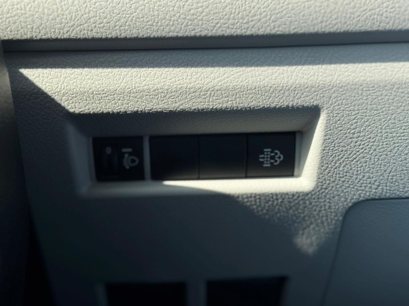 Toyota Hiace TOYOTA HIACE 2.8L 2026 GCC MANWAL