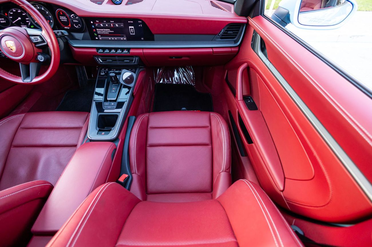 بورش 911 Carrera 4 3.0L (444 HP) Coupe