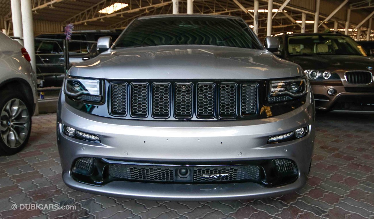 Jeep Grand Cherokee SRT8 6.4L