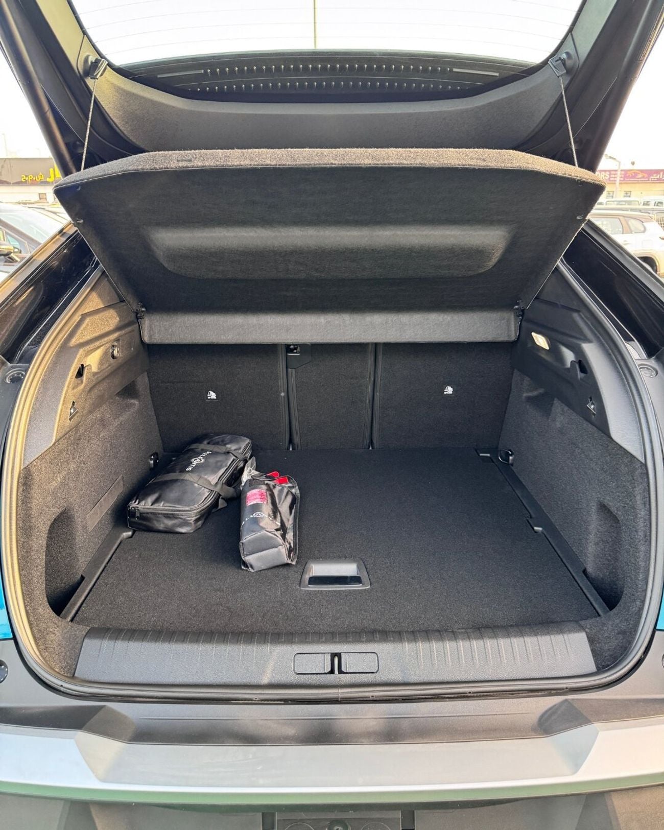 Peugeot 3008 NEW PEUGEOT 3008 GT - 1.6T - (2025 MODEL) GCC specs