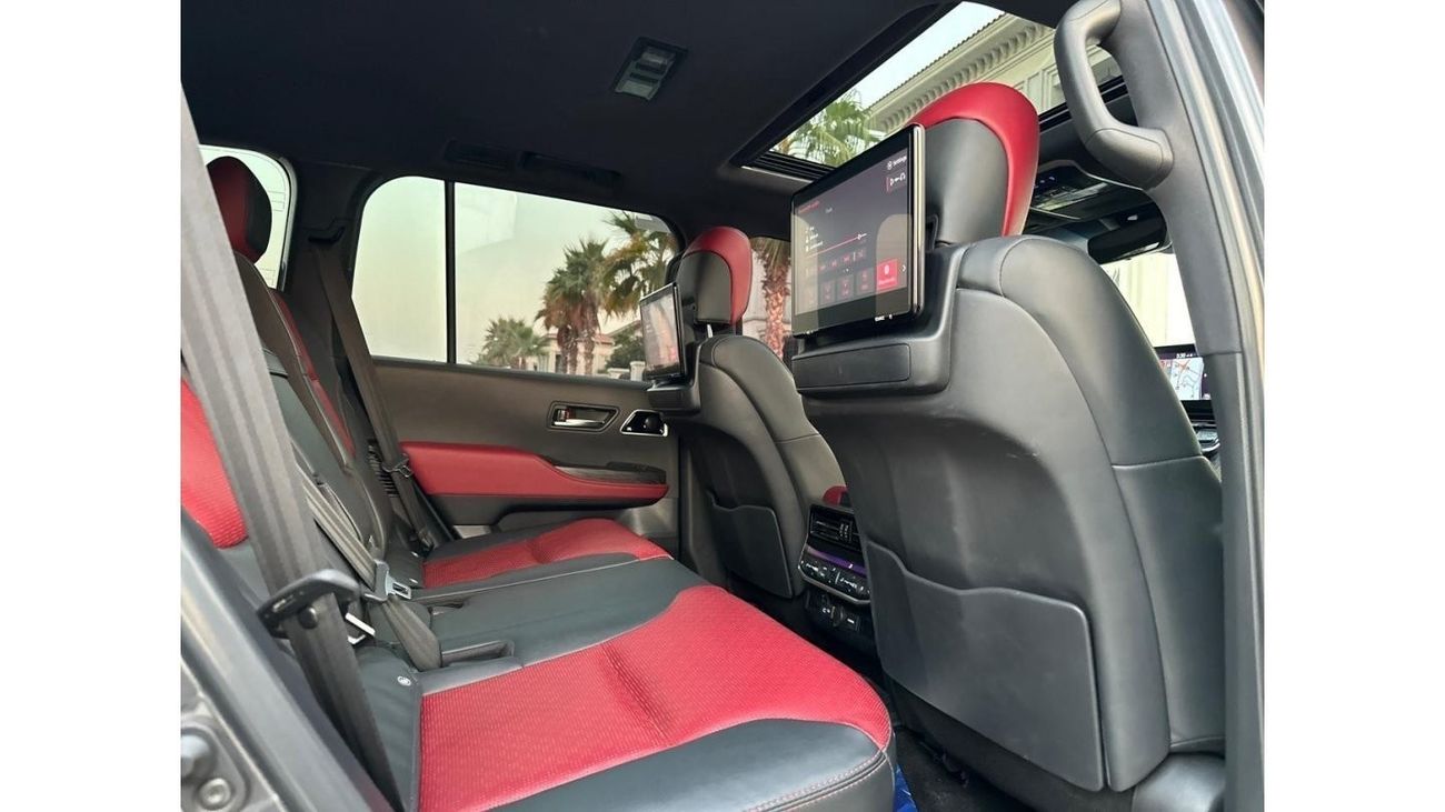 Toyota Land Cruiser GR-S TOYOTA LAND CRUISER GR MODEL 2022 GCC SPECS UNDER WARANTY + SERVICE CONTRACT NO ACCIDENT OR PAI