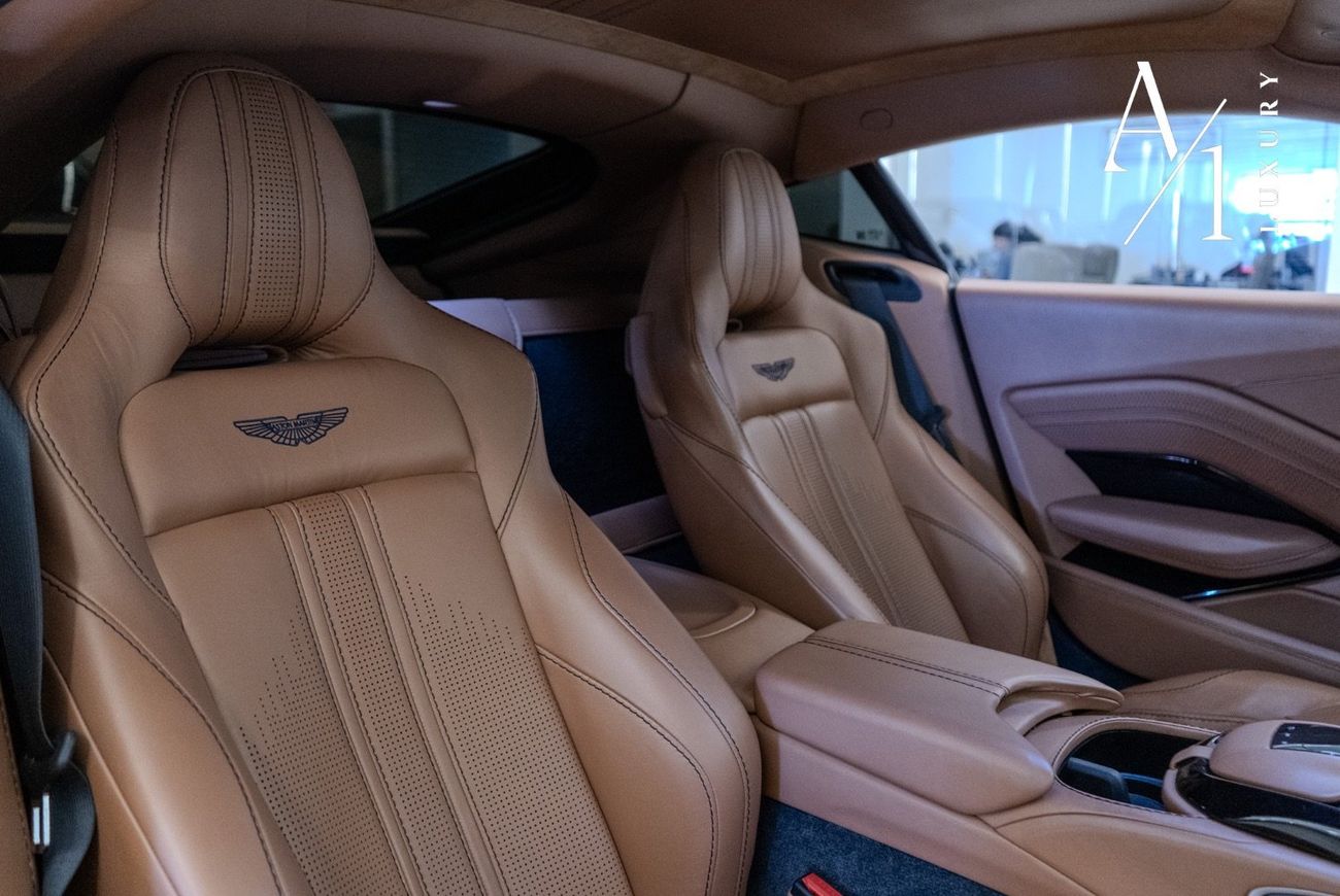 أستون مارتن فانتيج 2020 Aston Martin, Vantage, Fully Loaded, Good Condition, American Specs