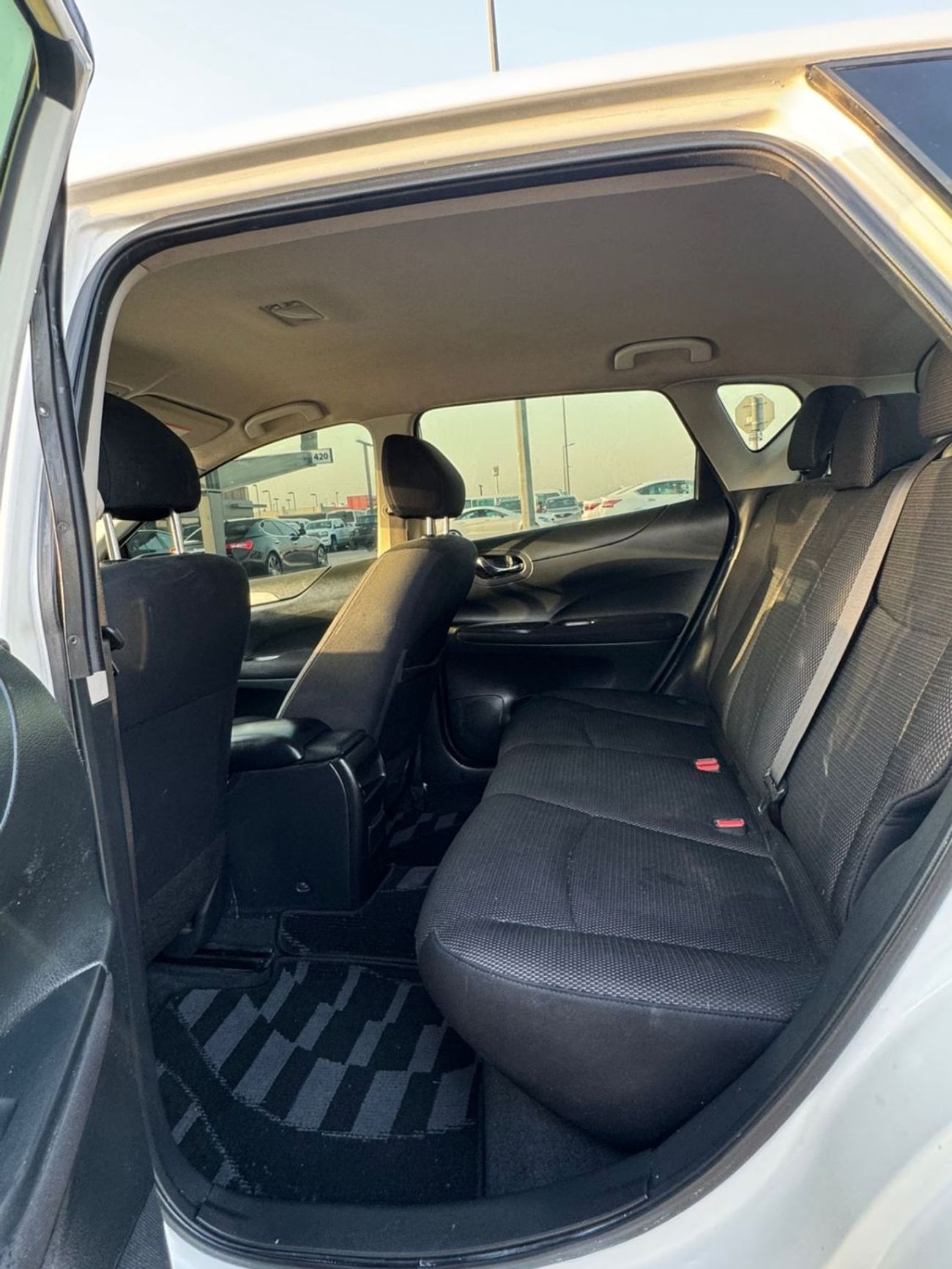 Nissan Tiida S 1.6L Sedan Hatchback Perfect inside and out