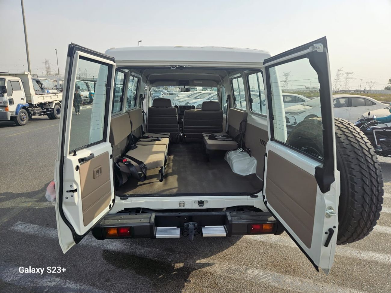 تويوتا لاند كروزر 70 2025 TOYOTA LC78 2.8L DIESEL MANUAL GCC SPEC