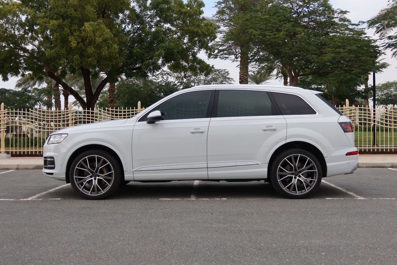 Audi Q7 45 TFSI quattro Luxury 3.0L