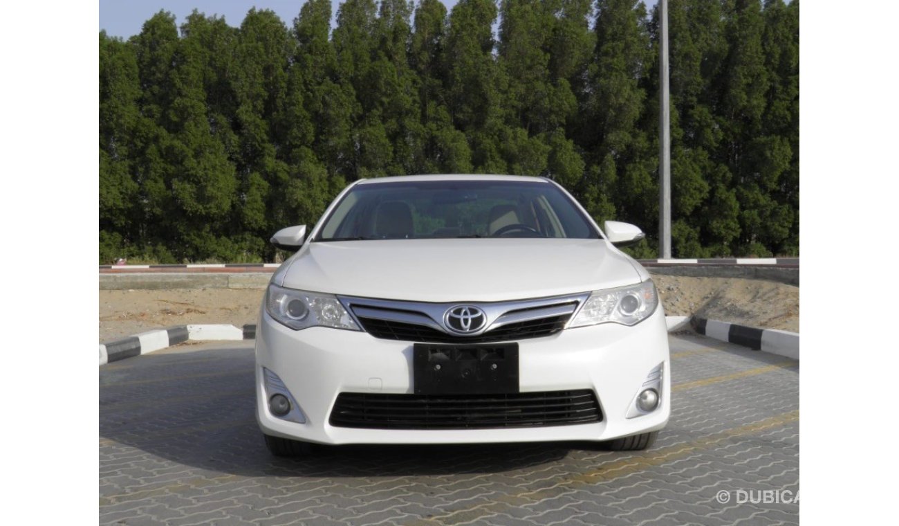 Toyota Camry 2015 SE+ REF#695