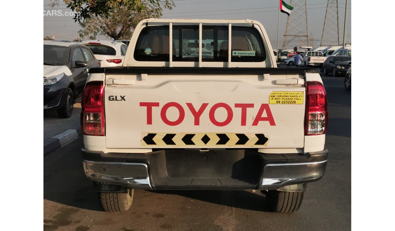 Toyota Hilux 2.7L, 17" Alloy Rims, M/T, Power Steering With Telephone / Media Function Controls, CODE-731