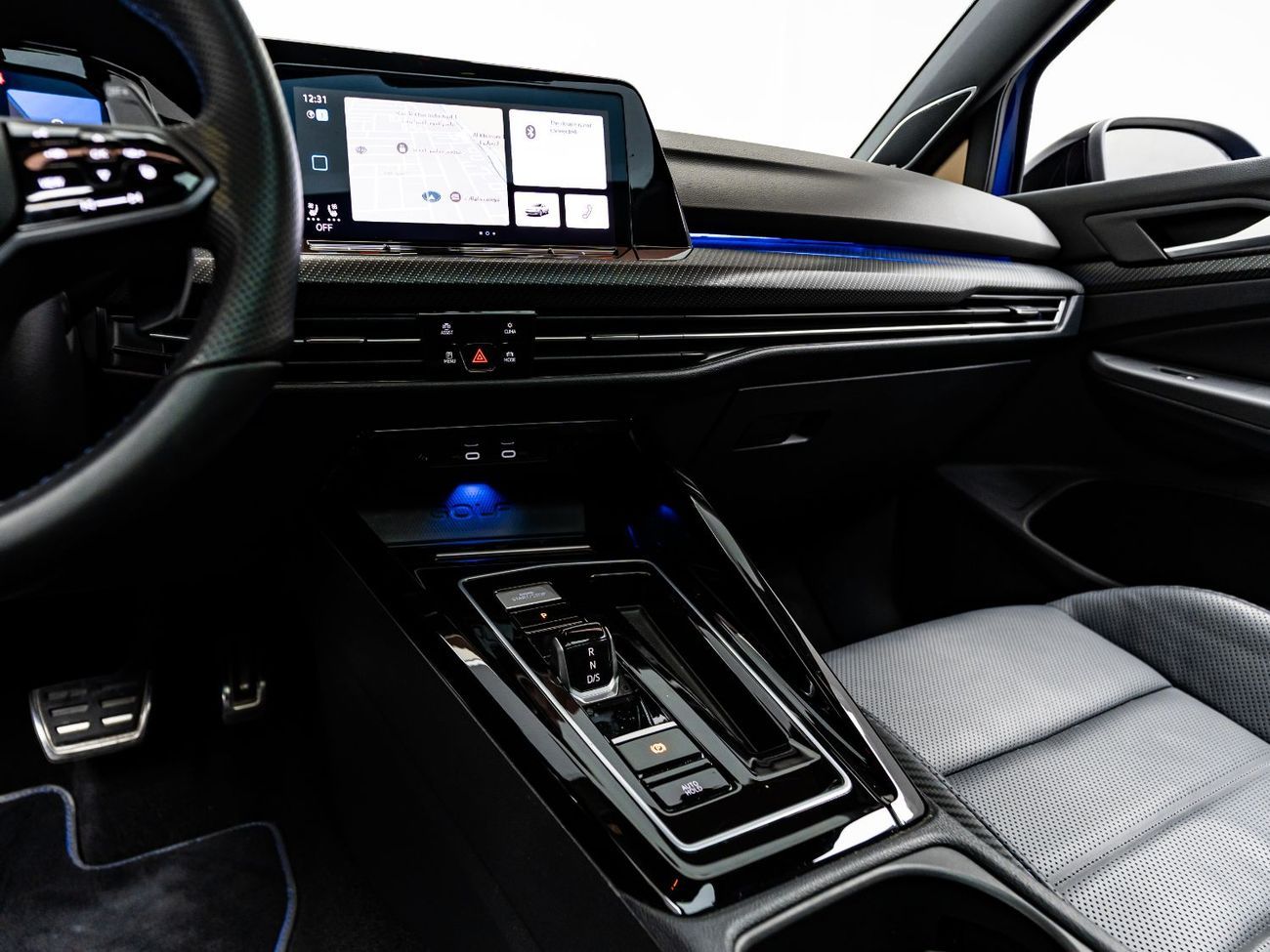 فولكس واجن جولف ار Base 2.0T