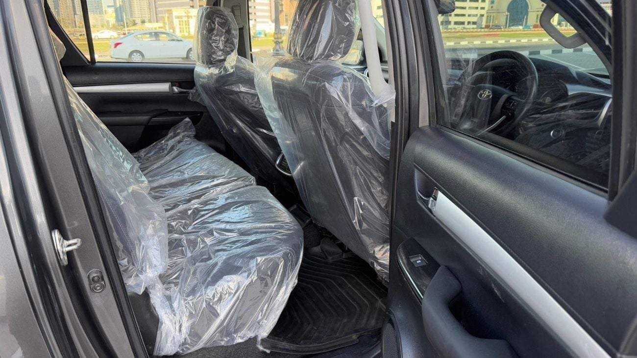 Toyota Hilux ADVENTURE Toyota hilux 2020 SR5 full option RHD diesel