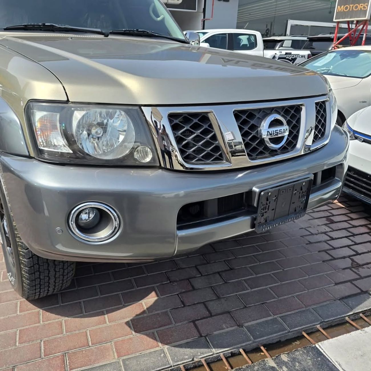 Nissan Patrol Super Safari NISSAN PATROL SUPER SAFARI 5 YEARS WARRANTY FROM MASAOOD