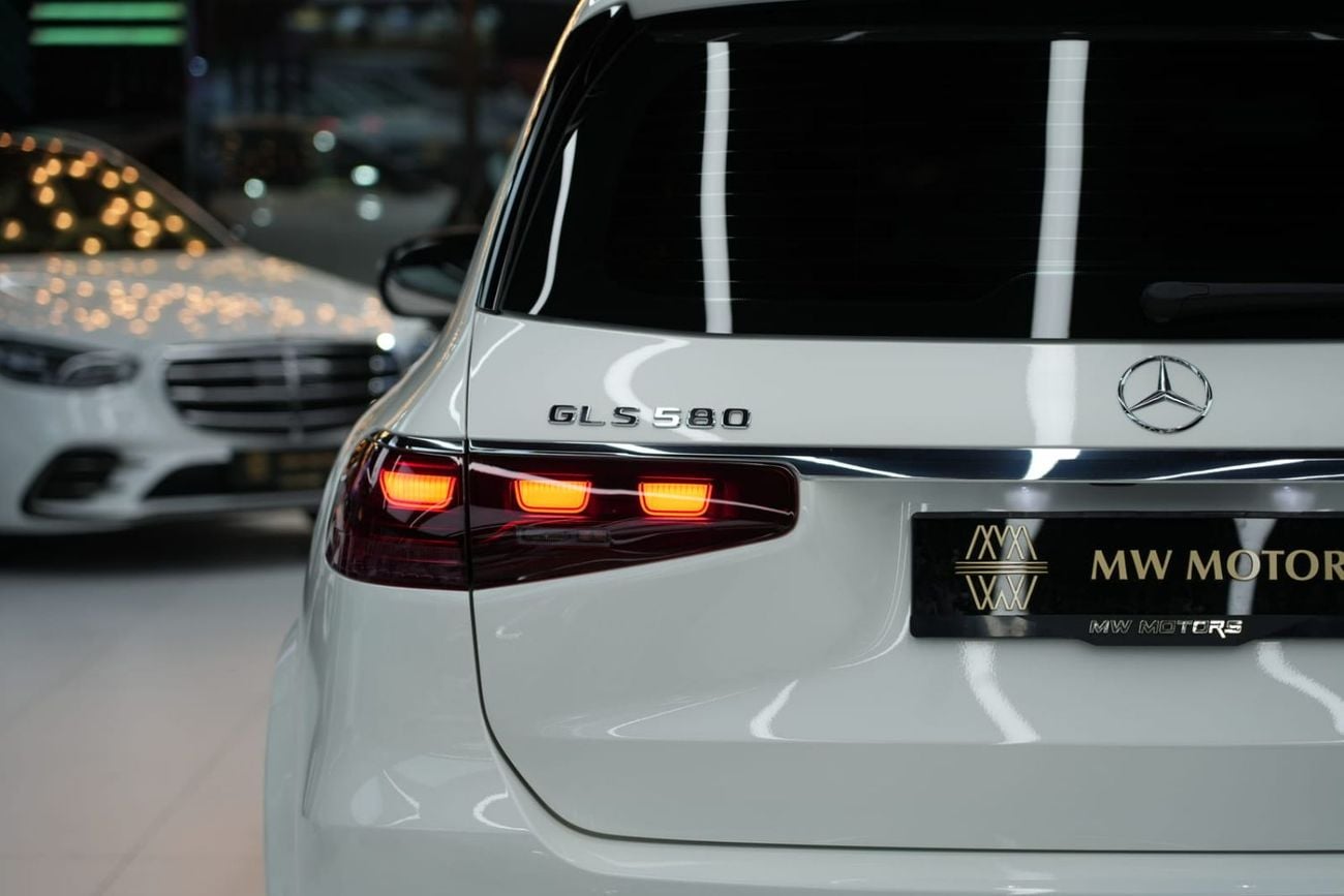 مرسيدس بنز GLS 580 4MATIC