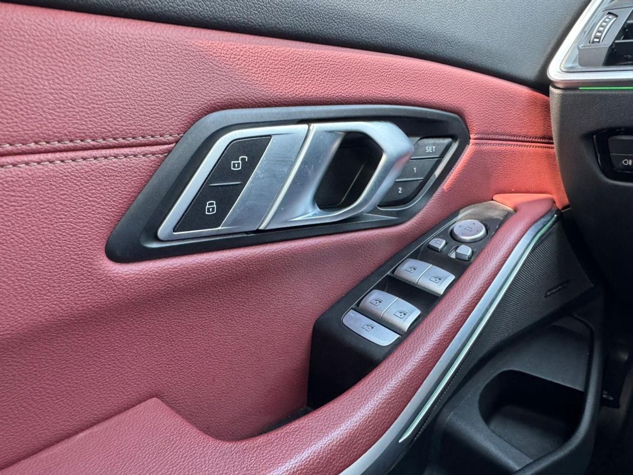 بي أم دبليو 325i